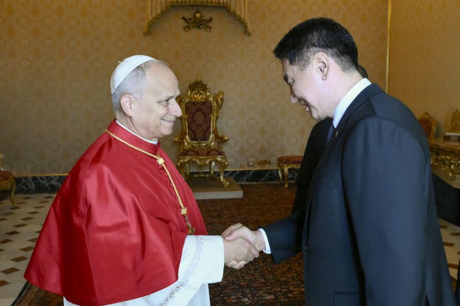 President Khurelsukh Meets Pope Leo XIV