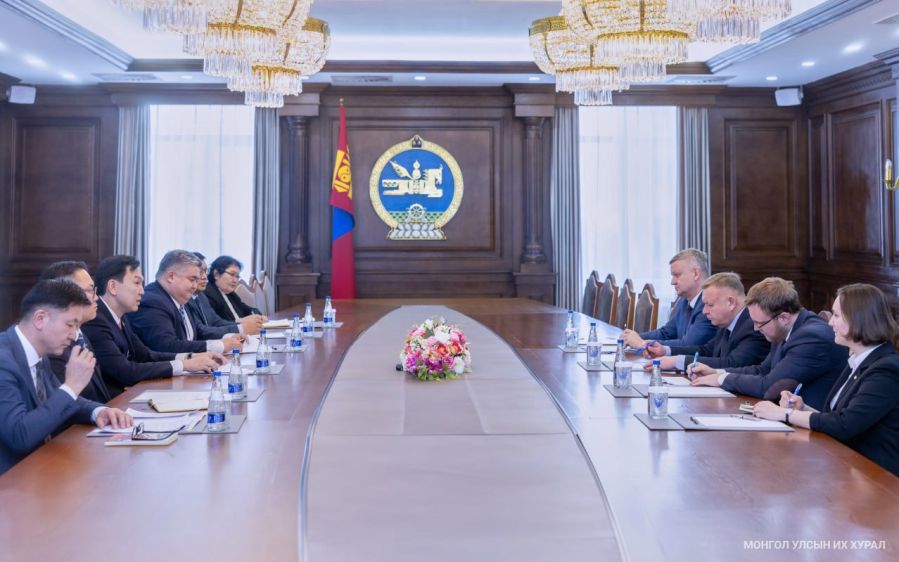 Speaker of Parliament Meets Ambassadors of Russia, China