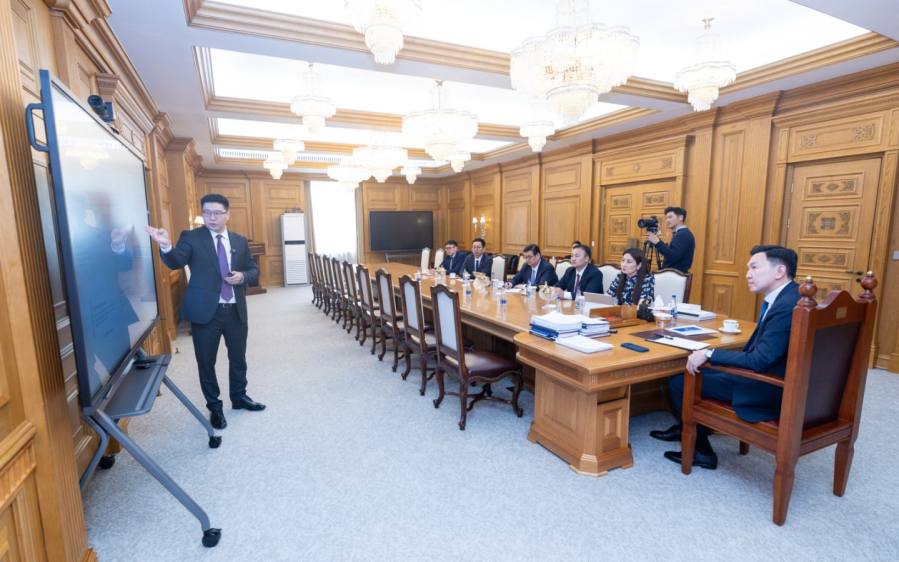 Government Launches First Renewable Energy Bidding Process for Solar, Battery Projects