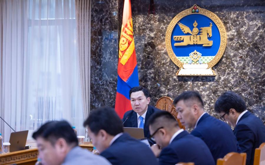 Government Approves Major Restructuring of Erdenes Mongol