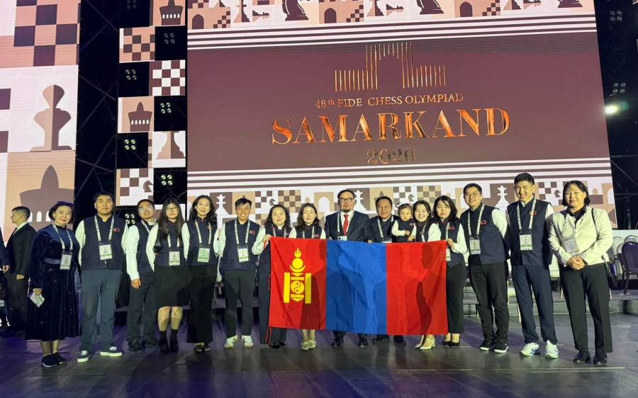 Women Place Seventh, Men Win Category B Silver